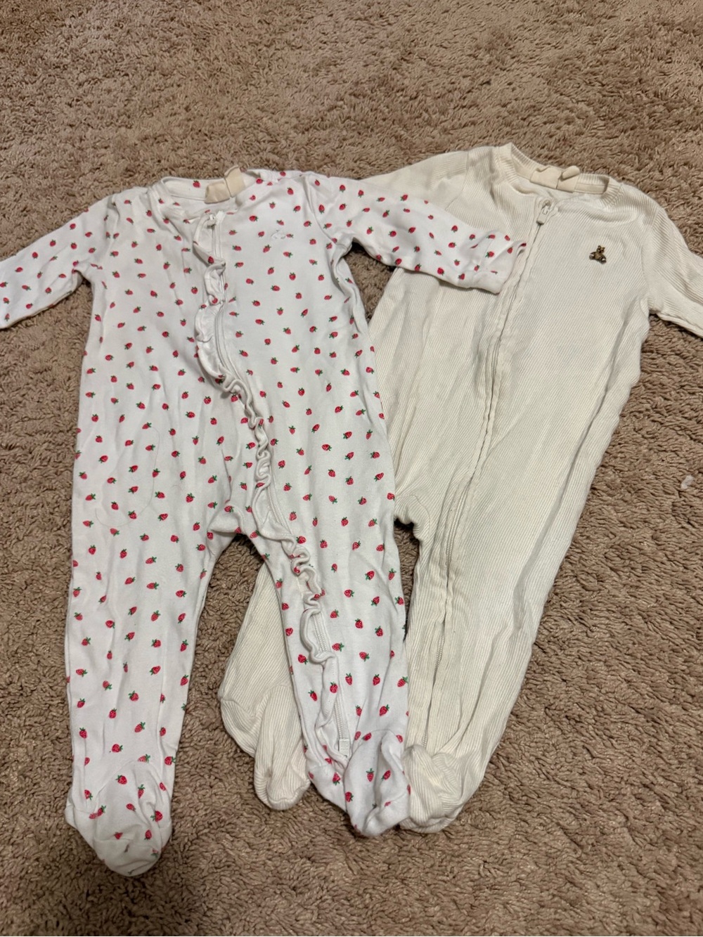 Baby Gap Cream and White Strawberry-Print Baby One-Piece Sleepers